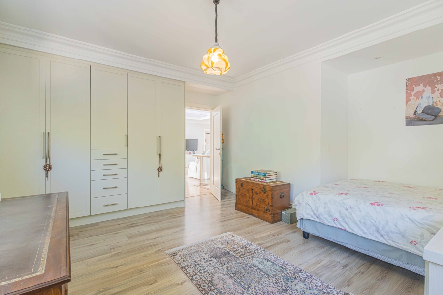 4 Bedroom Property for Sale in Fresnaye Western Cape